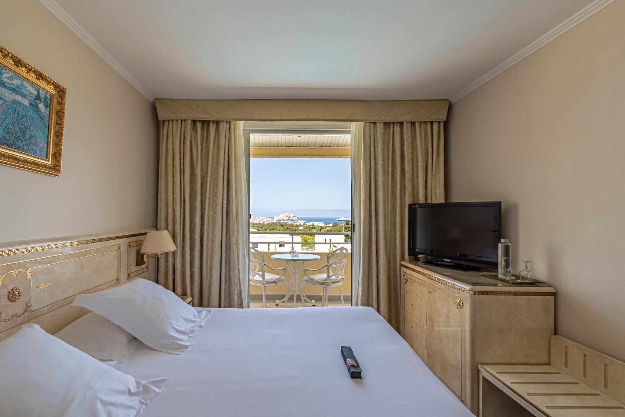 Hotel Corsica & Spa Calvi  Bilik gambar